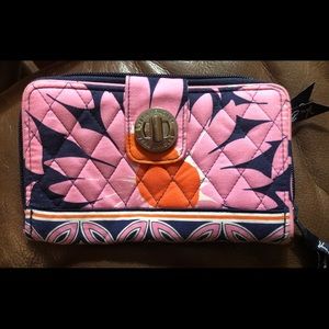 Vera Bradley Wallet Loves me Daisy